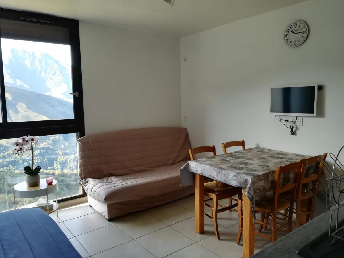 Appartement Au Pied Des Pistes 圣拉里苏朗 外观 照片
